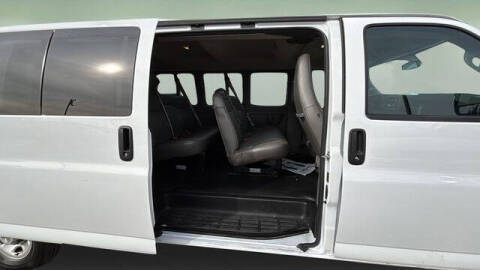 2023 Chevrolet Express LS 3500