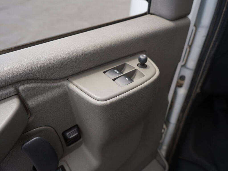 2017 Chevrolet Express 2500