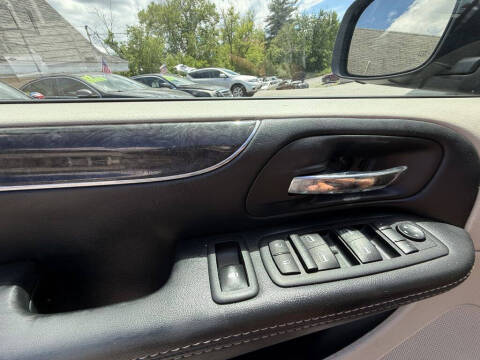 2015 Chrysler Town and Country Touring