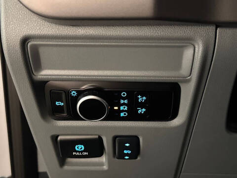 2025 Ford F-150 Lightning XLT