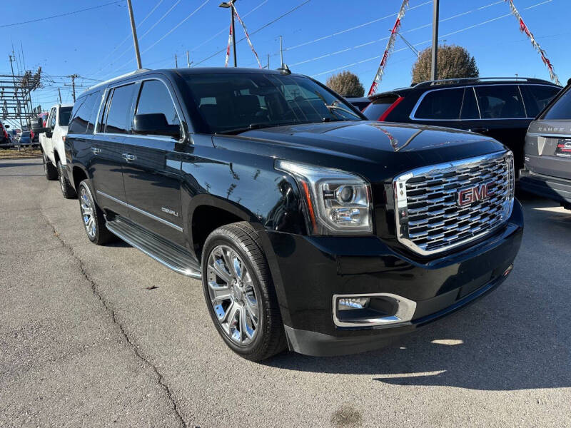 2018 GMC Yukon XL Denali's photo