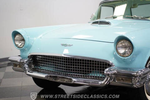 1957 Ford Thunderbird