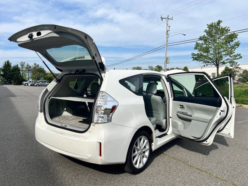 2012 Toyota Prius v Five