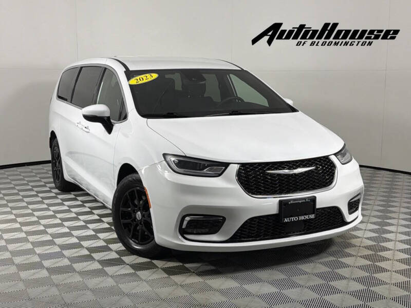 2023 Chrysler Pacifica Touring