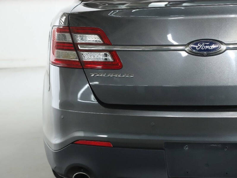 2016 Ford Taurus Limited