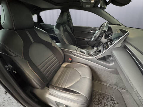 2022 Toyota Avalon Hybrid XSE Nightshade