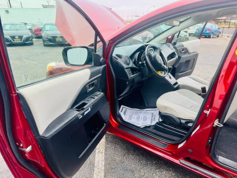 2012 Mazda MAZDA5 Sport