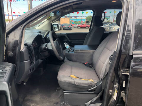 2009 Nissan Titan SE