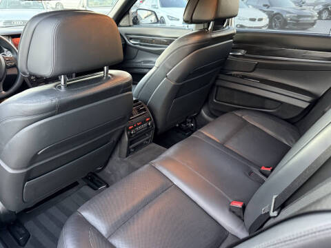 2015 BMW 7 Series 750i