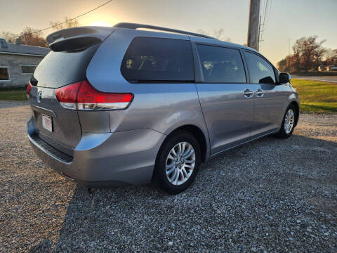 2012 Toyota Sienna XLE 8-Passenger