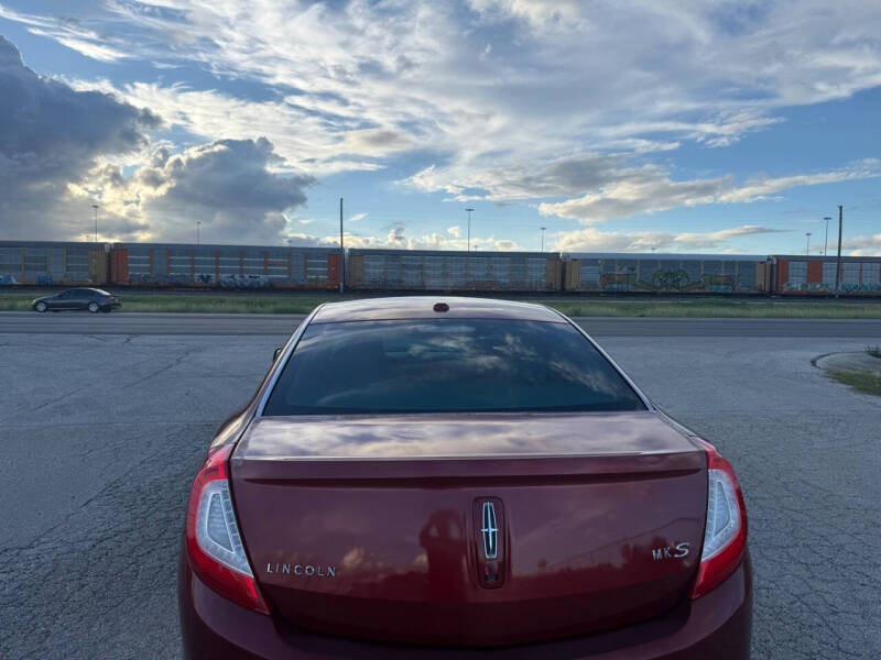 2014 Lincoln MKS