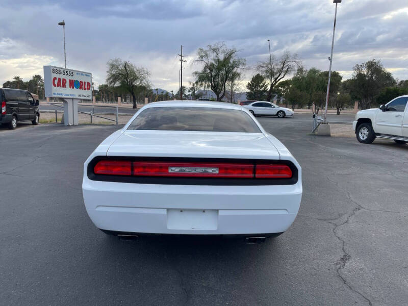 2012 Dodge Challenger SXT