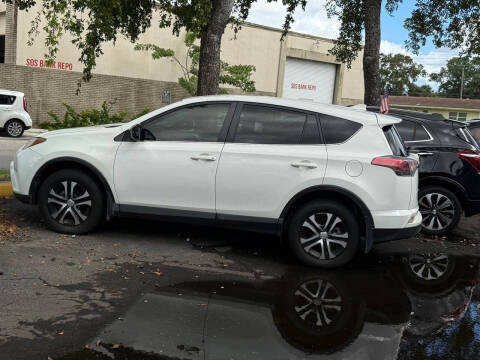 2017 Toyota RAV4 LE