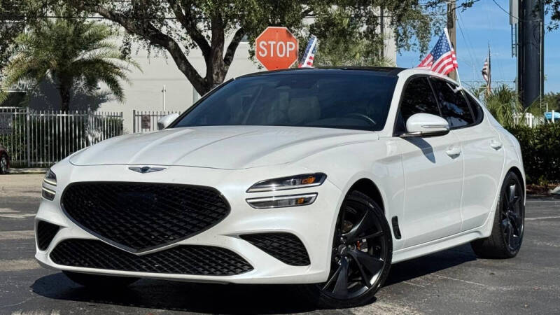 2022 GENESIS G70 Standard's photo