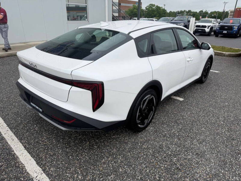 2025 Kia K4 EX