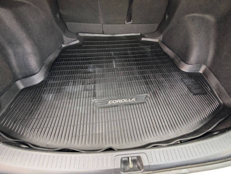 2020 Toyota Corolla Hybrid LE