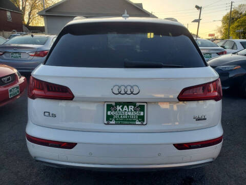 2018 Audi Q5 2.0T quattro Premium Plus