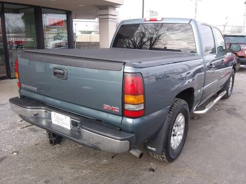 2006 GMC Sierra 1500 for sale at Village Auto Outlet in Milan IL