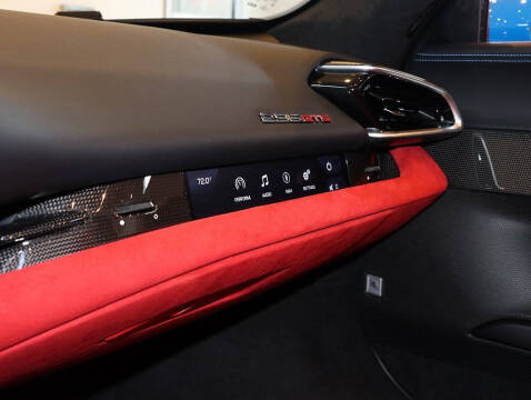 2024 Ferrari 296 GTS