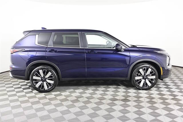 2026 Mitsubishi Outlander SE