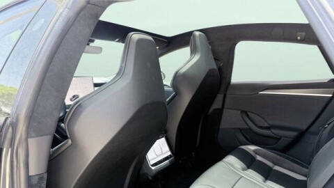2025 Tesla Model S Plaid