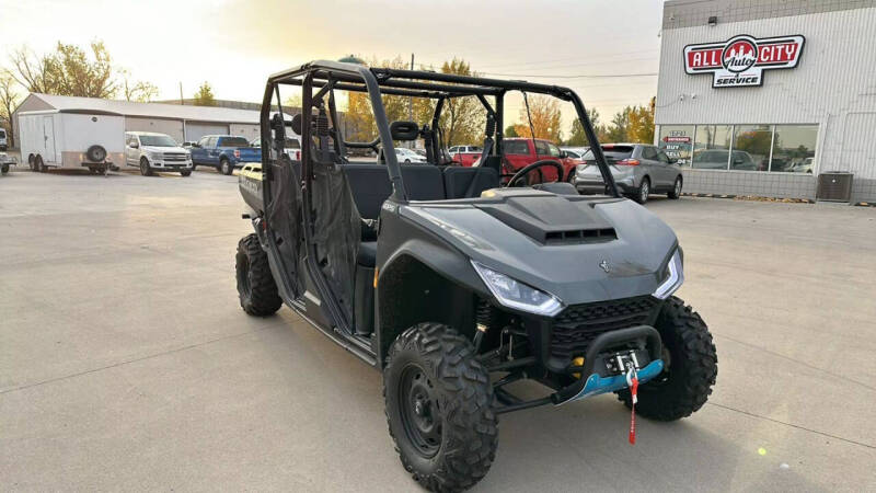 2024 Segway UT10 CREW