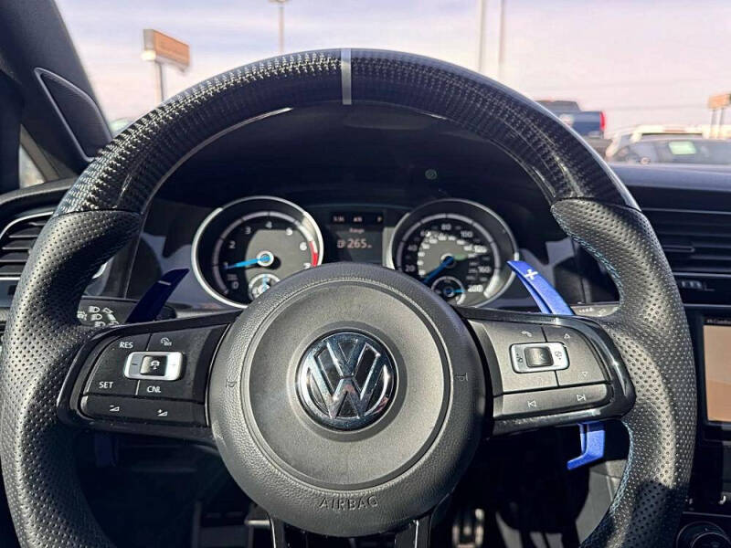 2017 Volkswagen Golf R 4Motion