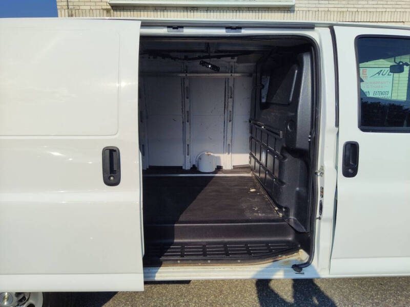 2021 Chevrolet Express 2500