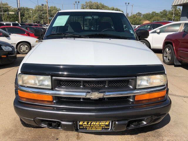 2001 Chevrolet S-10 for sale at Extreme Auto Plaza in Des Moines, IA