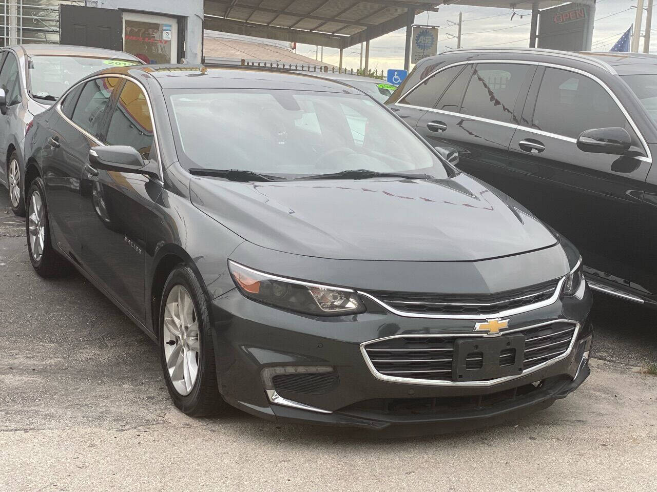 2017 Chevrolet Malibu  - $13,750