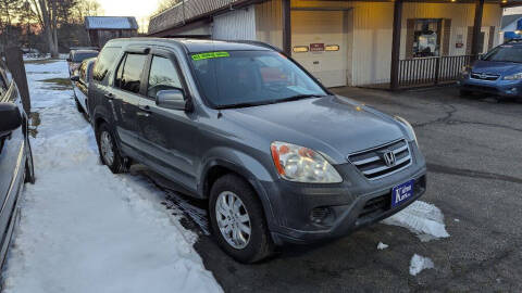 2005 Honda CR-V for sale at Kidron Kars INC in Orrville OH