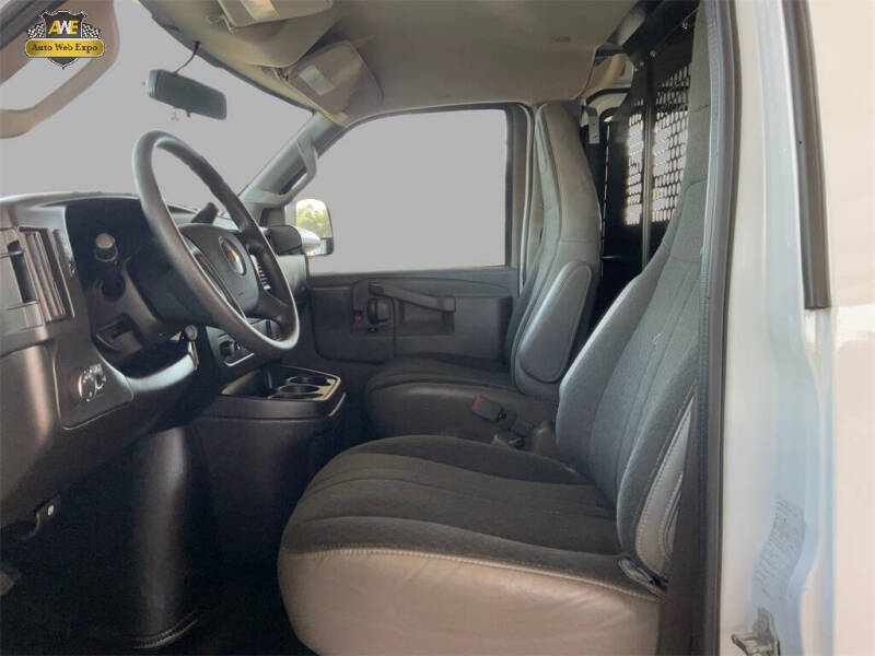 2023 Chevrolet Express 2500