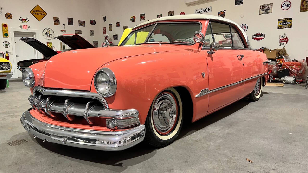 1951 Ford Crown Victoria 60
