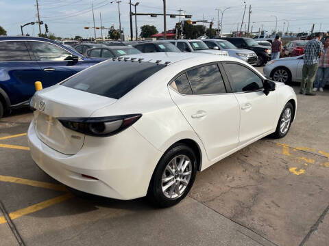 2016 Mazda MAZDA3 i Sport