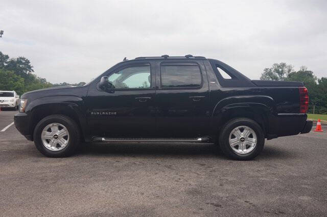 2011 Chevrolet Avalanche LT