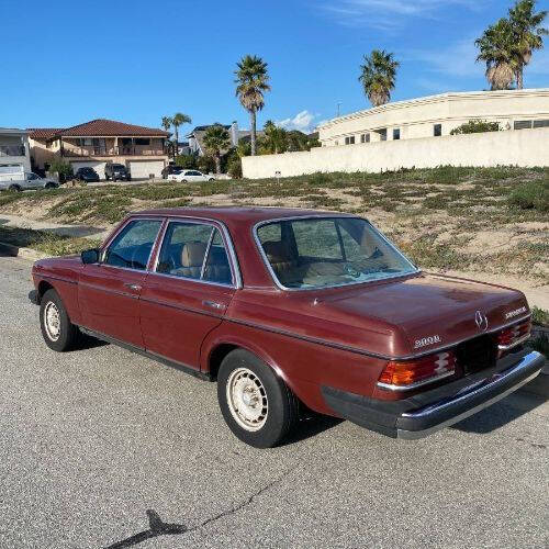 1982 Mercedes-Benz 300-Class
