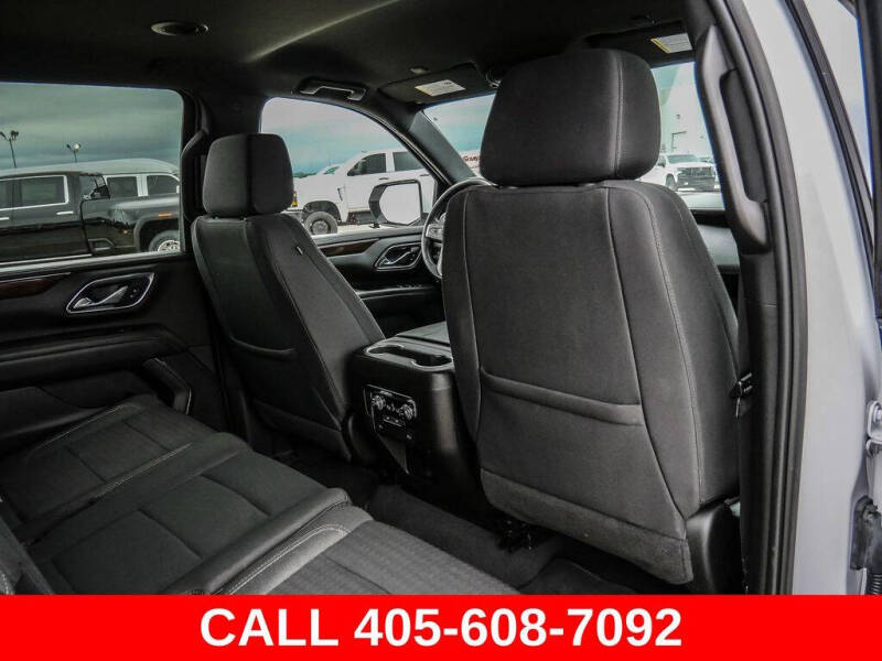 2023 GMC Yukon XL SLE