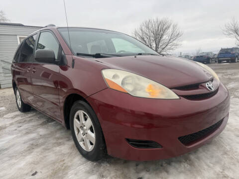 2009 Toyota Sienna LE 7-Passenger