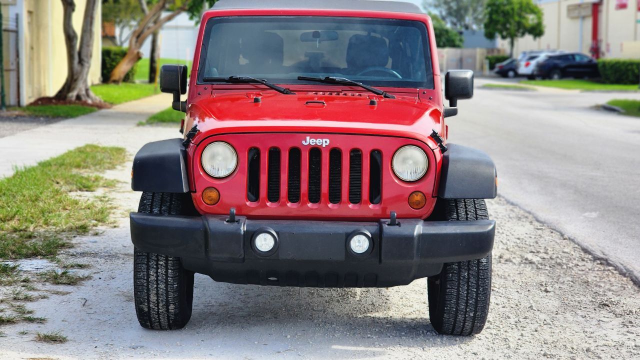 2011 Jeep Wrangler Unlimited  - $14,900