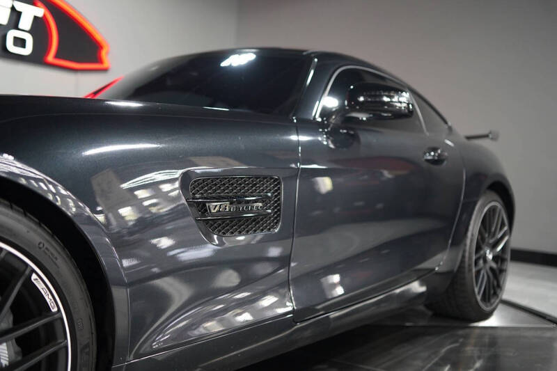 2017 Mercedes-Benz AMG GT