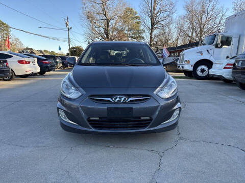 2012 Hyundai Accent SE