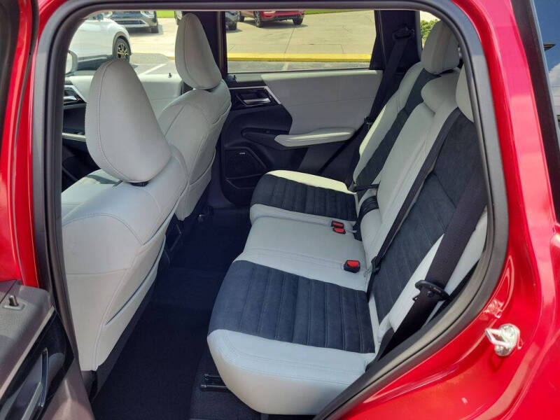 2026 Mitsubishi Outlander SE