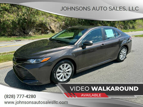 2018 Toyota Camry for sale at Johnsons Auto Sales, LLC in Marshall NC
