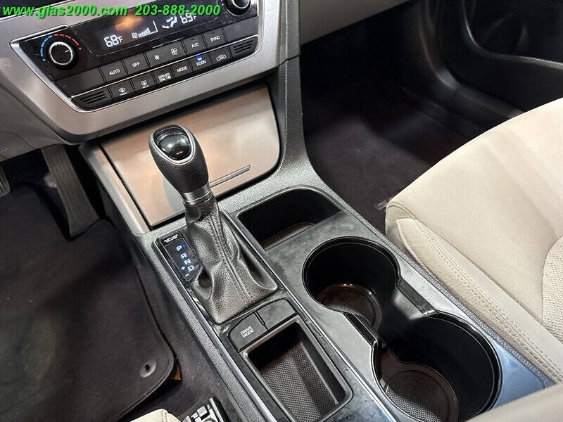 2016 Hyundai Sonata Hybrid SE