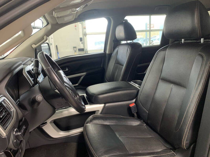 2019 Nissan Titan SV