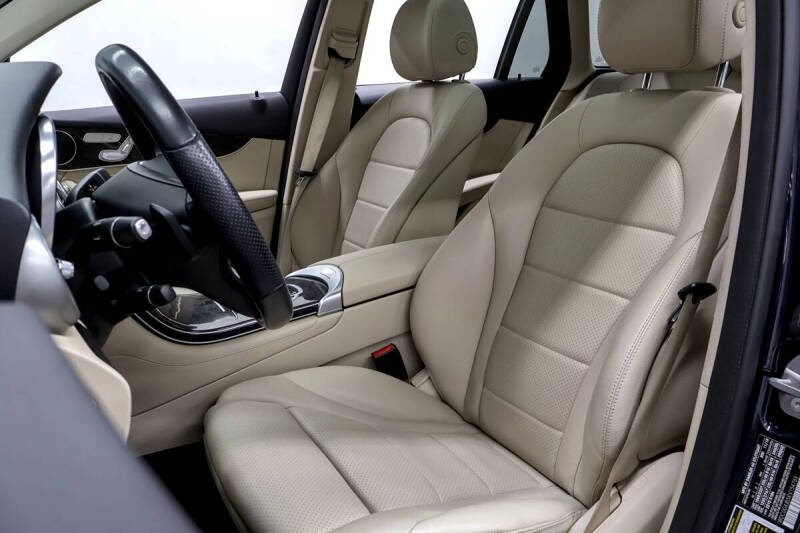 2019 Mercedes-Benz GLC GLC 300