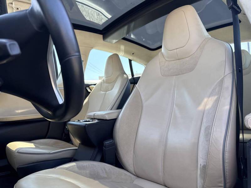 2012 Tesla Model S Performance