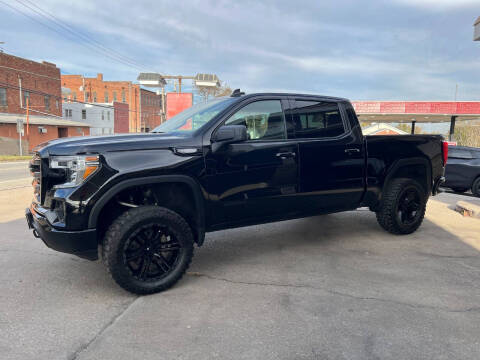 2021 GMC Sierra 1500 for sale at River City Auto Center LLC in Chester IL