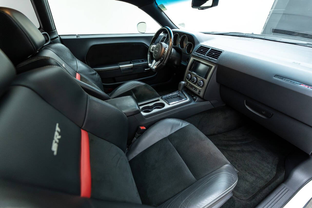2012 Dodge Challenger 127