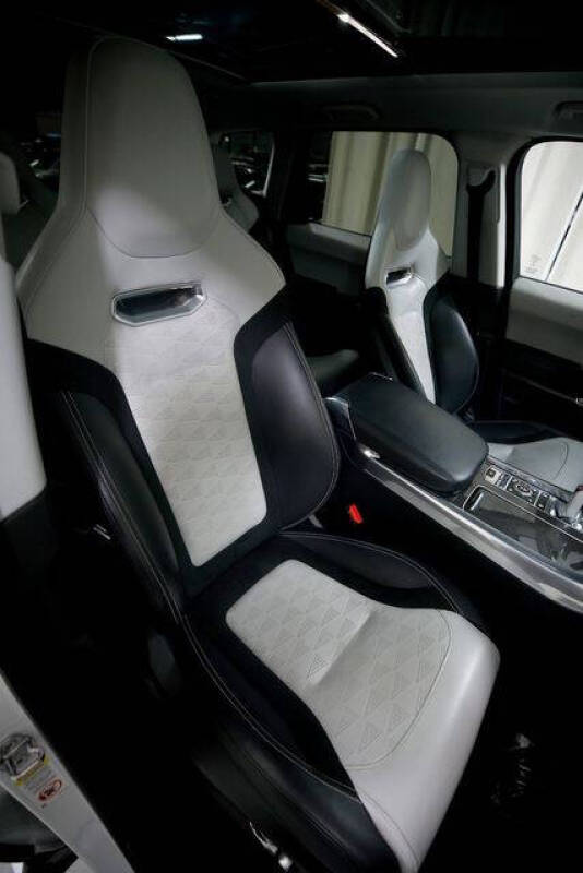 2020 Land Rover Range Rover Sport SVR